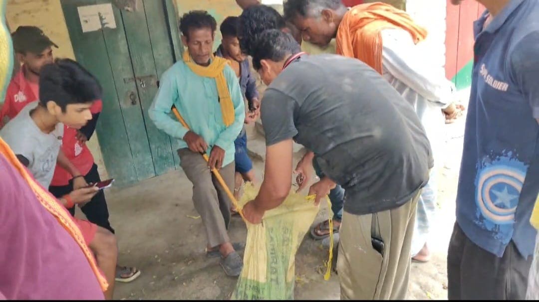 सुरक्षित तरीके से बोरे में किया गया बंद