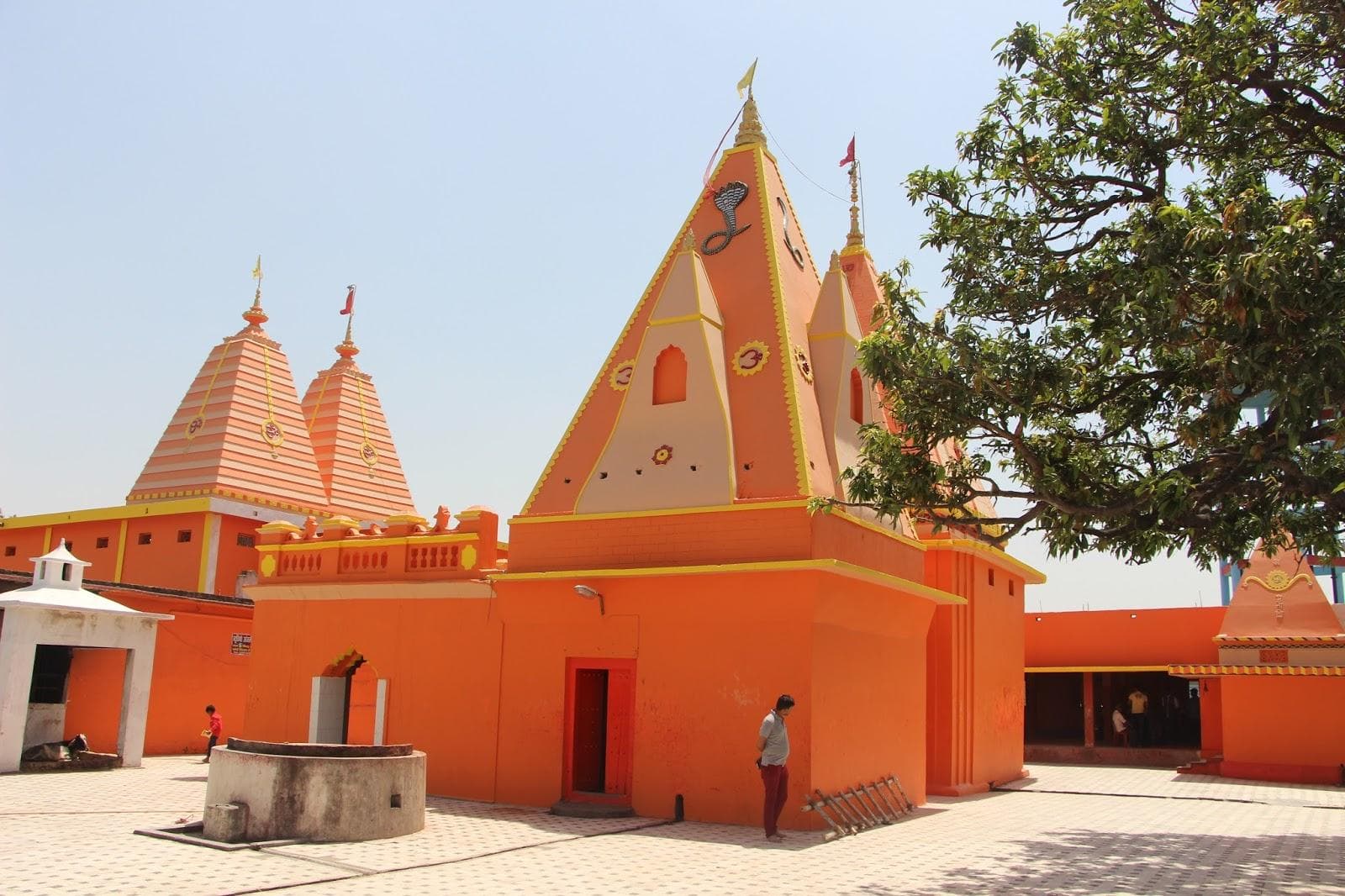 प्राचीन शिव मंदिर, सिल्हौरी