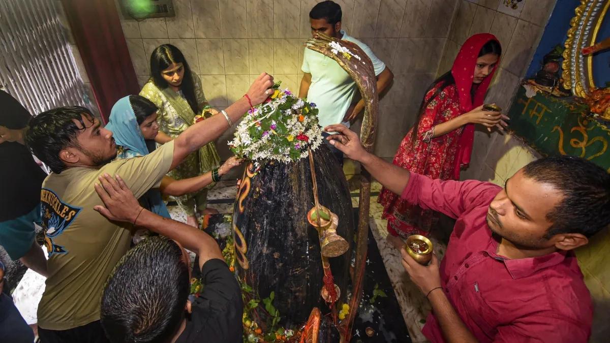 सावन में शिवभक्ति का अद्भुत नजारा