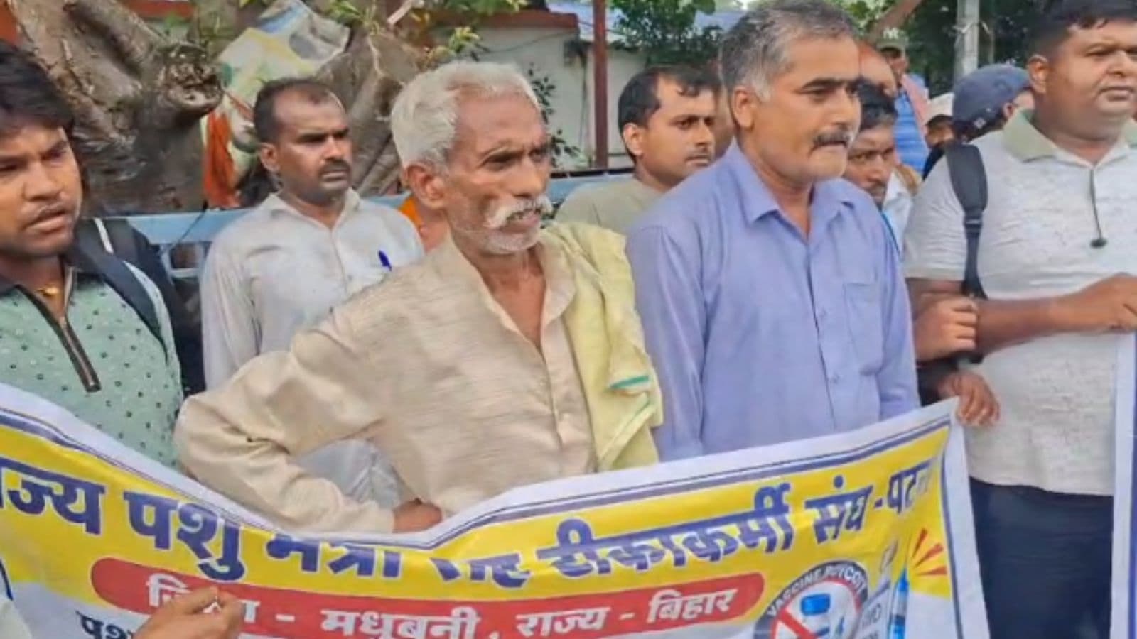 सरकार से जल्द फैसला लेने की अपील