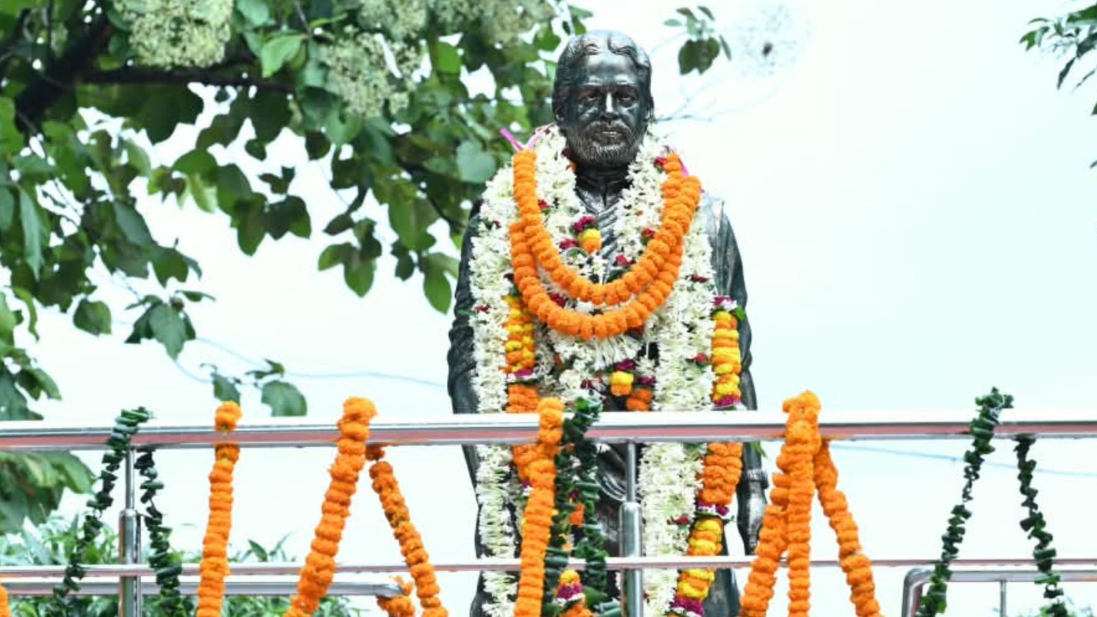 मुख्यमंत्री हेमंत सोरेन ने श्रद्धांजलि
