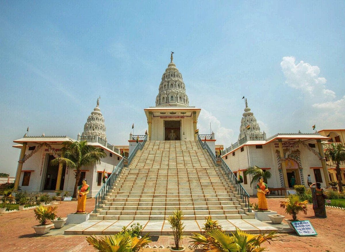 पावापुरी का भव्य जल मंदिर, संगमरमर की खूबसूरत नक्काशी है खास पहचान