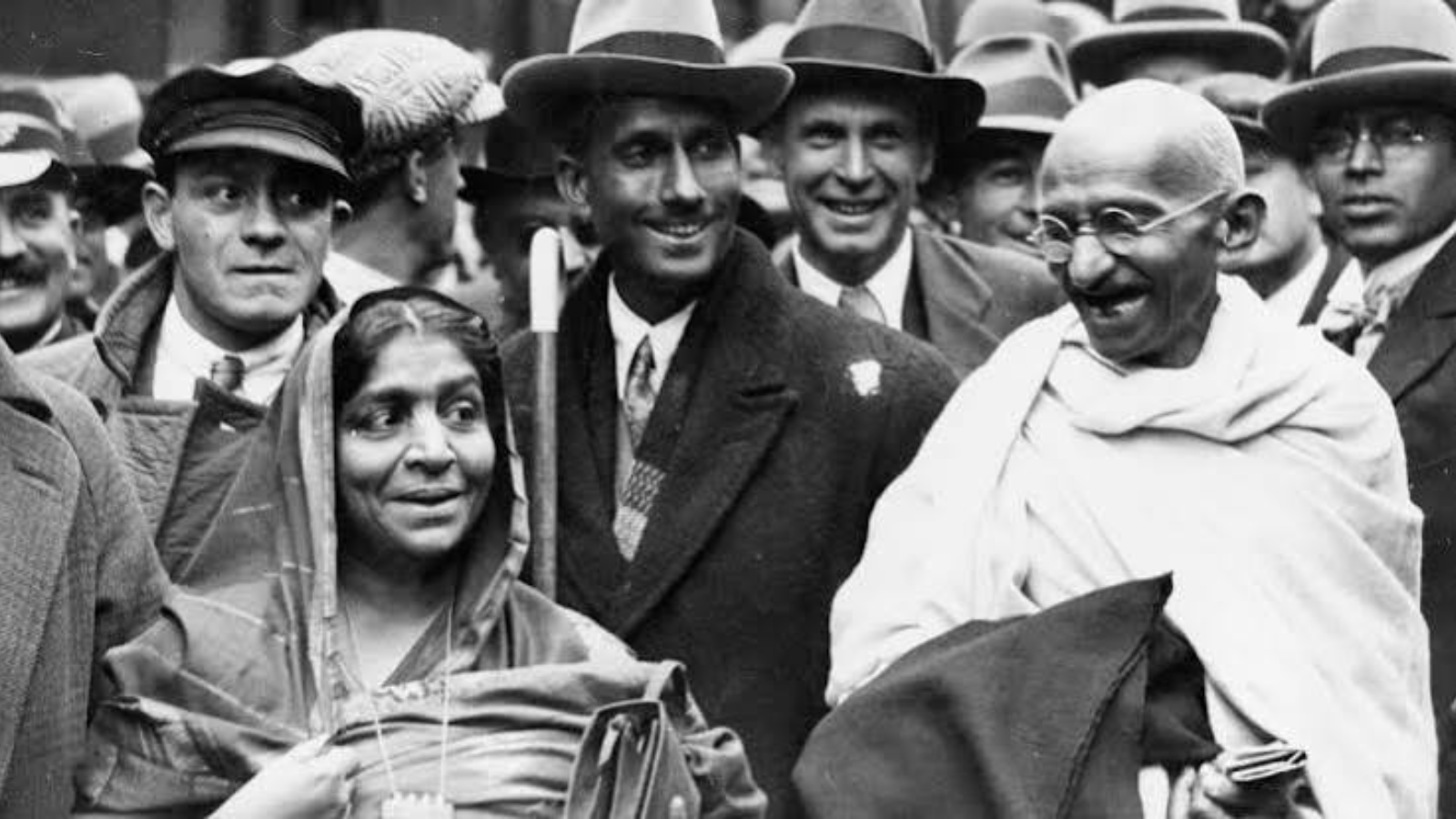 पहली महिला राज्यपाल सरोजनी नायडू