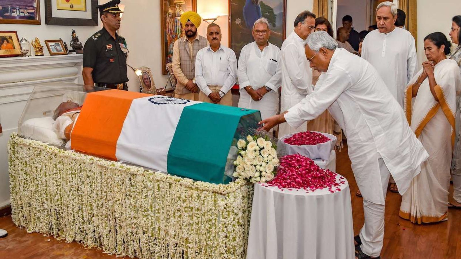 मैं अटल बिहारी हूं...