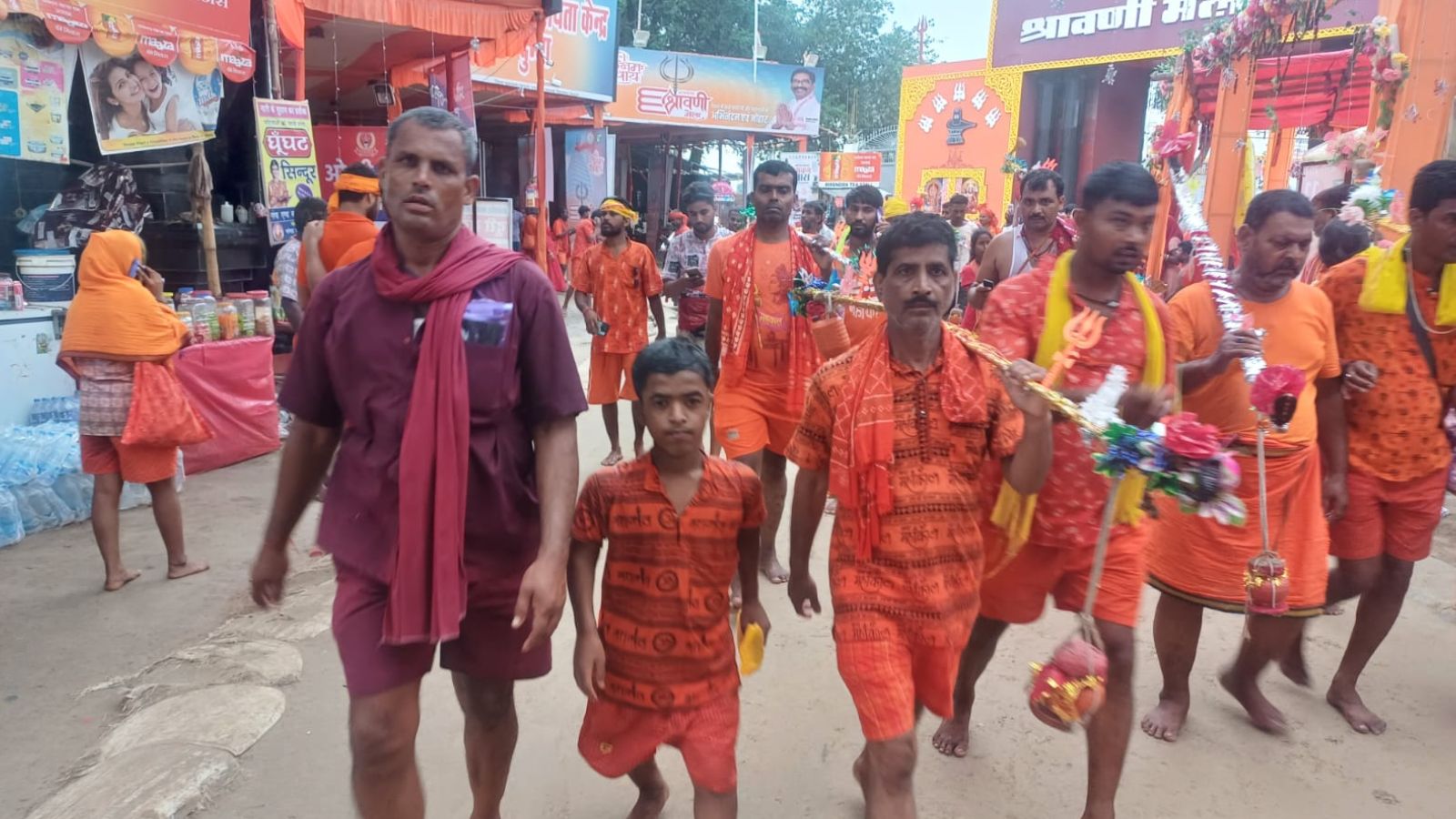 20 किमी लंबी कतार