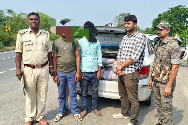 Madhubani News: स्विफ्ट कार से 144 किलो गांजा बरामद, दो तस्कर गिरफ्तार