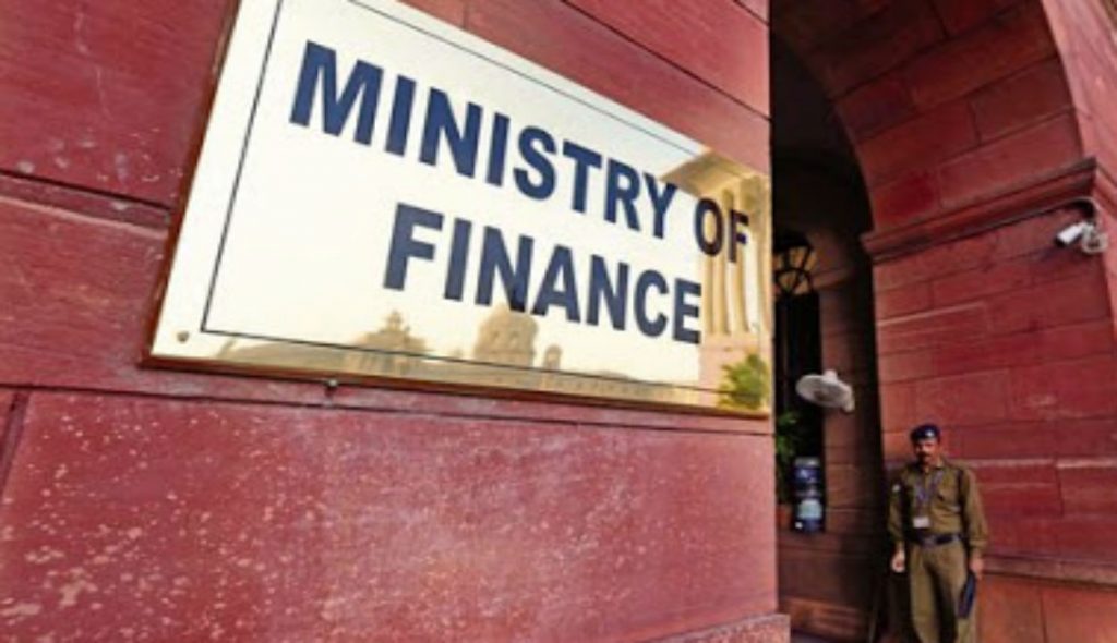 Gst : परामर्श बैठक में वित्तमंत्री और उद्योग जगत के प्रतिनिधियों में हूई Indirect Tax पर बात 1 Finance Ministry 3