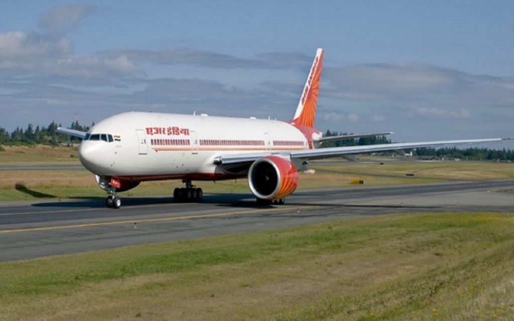 Dgca ने एयर इंडिया पर लगाया 30 लाख रुपये का जुर्माना, जानें क्या है मामला 1 Dgca On Air India