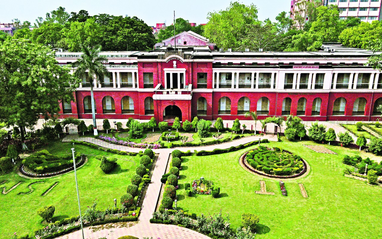 IIT-ISM Dhanbad Calendar of campus season released
