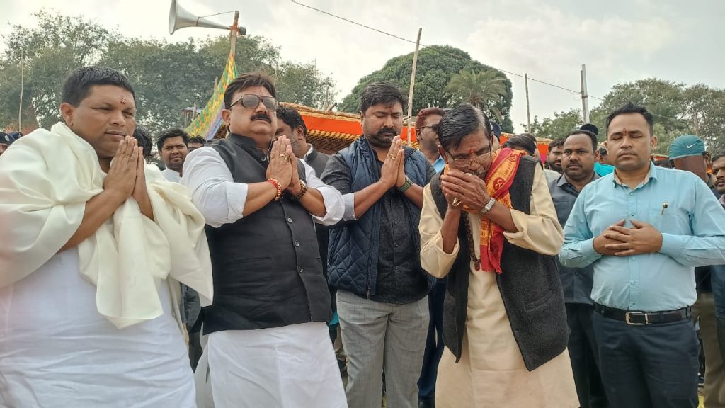 साहिबगंज के माघी पूर्णिमा मेला में बोले मिथिलेश ठाकुर- अनुशासन सिखाती है साफाहोड़ की संस्कृति 4 24Sah 31