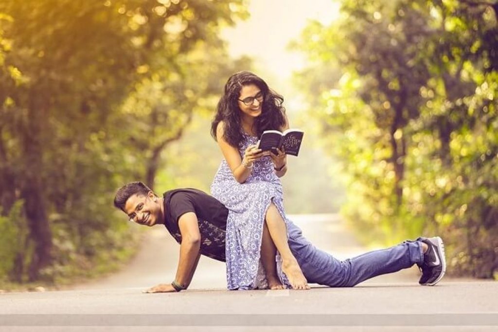 Pre-Wedding Photoshoot In Gorakhpur: गोरखपुर में भी है प्री-वेडिंग फोटोशूट के लिए खूबसूरत जगहें 2 E 1 7
