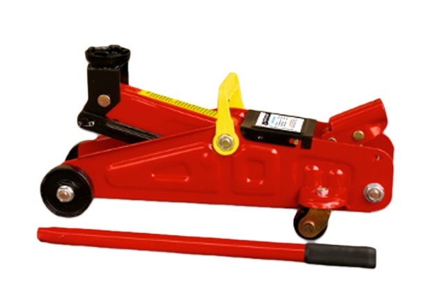 इन 10 Accessories के बिना आपकी कार है बेकार! 8 Hydraulic Car Jack
