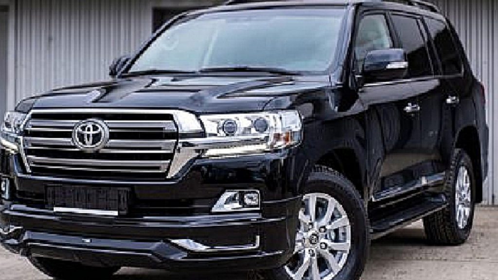 Toyota Car Price 2024: टोयोटा की कार खरीदने का कर रहे हैं प्लान तो यहां चेक करें और फीचर्स! 7 Toyota Land Cruiser 300