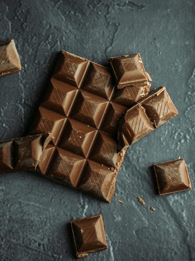 Raksha Bandhan 2024 Gift Ideas: राखी में बहना को दें खास गिफ्ट, ऐसे बनाएं त्योहार को यादगार 2 Dark Chocolate