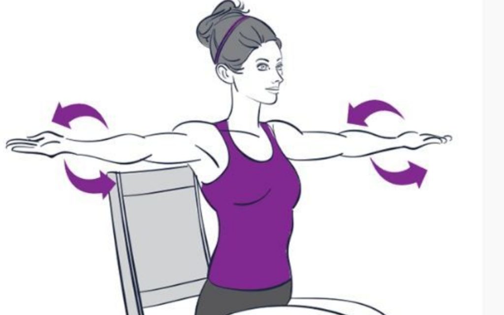 Chair Exercises: ऑफिस में लगातार बैठे रहने से बढ़ रहा है वजन? ये आसान एक्सरसाइज कर सकती है आपकी मदद 5 Exercise1