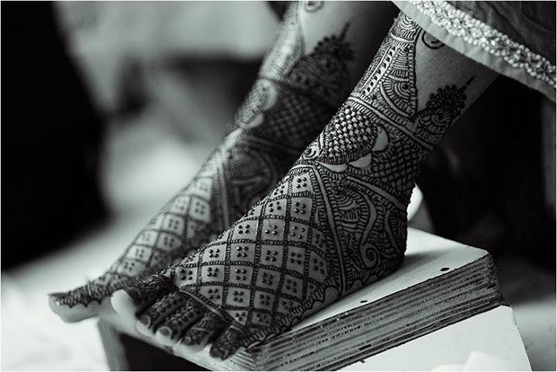 Mehndi Design : पूरे हाथों में मेहंदी लगाना पसंद नहीं, तो ये यूनिक डिजाइन हैं आपके लिए 5 Mehndi