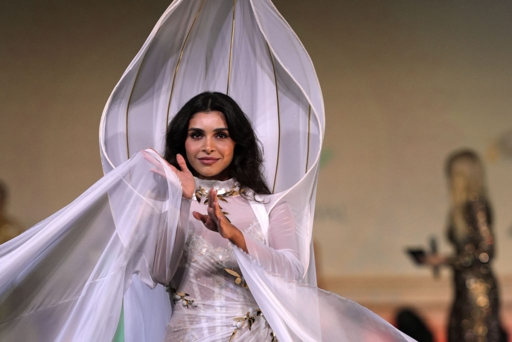 Miss World Pageant 2023 : ‘नमस्ते इंडिया’ के साथ हुई मिस वर्ल्ड पेजेंट की शुरुआत, सिनी शेट्टी हैं भारत की कंटेस्टेंट 3 Miss World 2