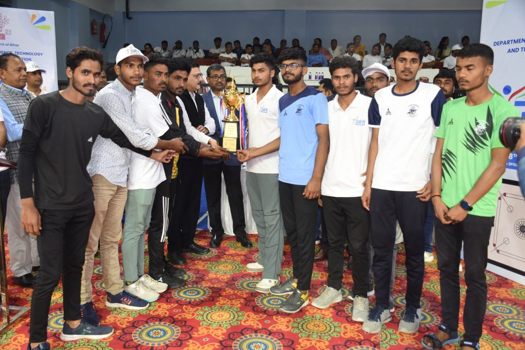 खेल प्रतियोगिता 'उमंग-2024' में जमुई की अलीशा राज का जलवा 3 Runner Kabddi Boy