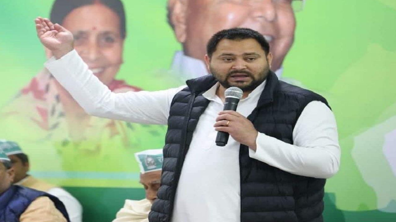 बिहार में मंत्रिमंडल विस्तार में क्यों हो रही देरी? तेजस्वी यादव ने KK  Pathak से जुड़े विवाद पर भी खड़े किए सवाल