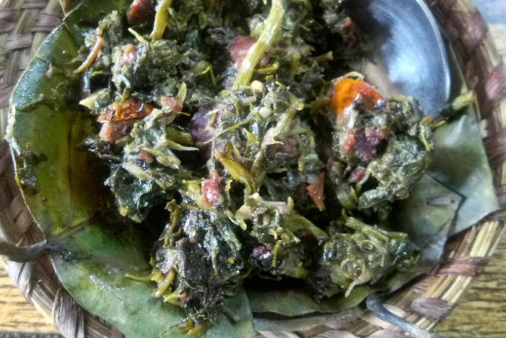 Tribal Food : फास्ट फूड को ठेंगा दिखाकर अरुणा तिर्की इस तरह लोगों को बना रही हैं पारंपरिक खाने का दीवाना 2 Tribal Food343344