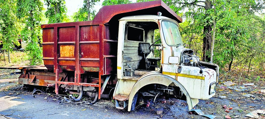 लोहा तस्करों का चारागाह बना कथारा सीपीपी, गैस कटर से हजारों टन काटे गये प्लांट के लोहे के स्ट्रक्चर 4 06Ber 15 06032024 50 C501Dhn101746621