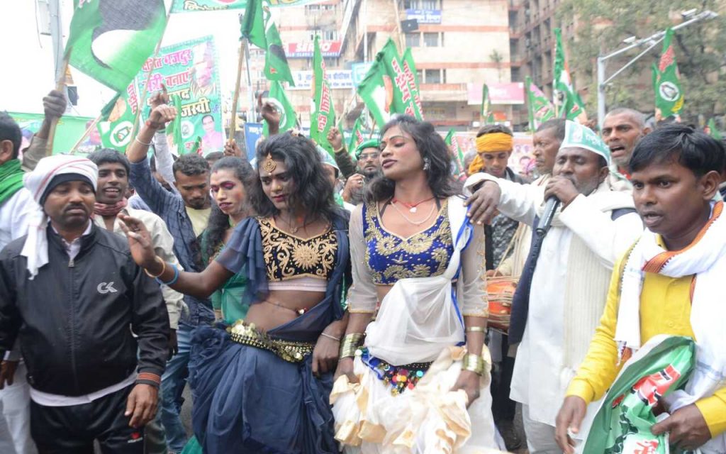 Photos: पटना की सड़कों पर महागठबंधन समर्थकों का हुजूम, नाचते-झूमते जन विश्वास रैली में हुए शामिल 10 293Fe6Eb 230D 4A97 893A 916F3026F840