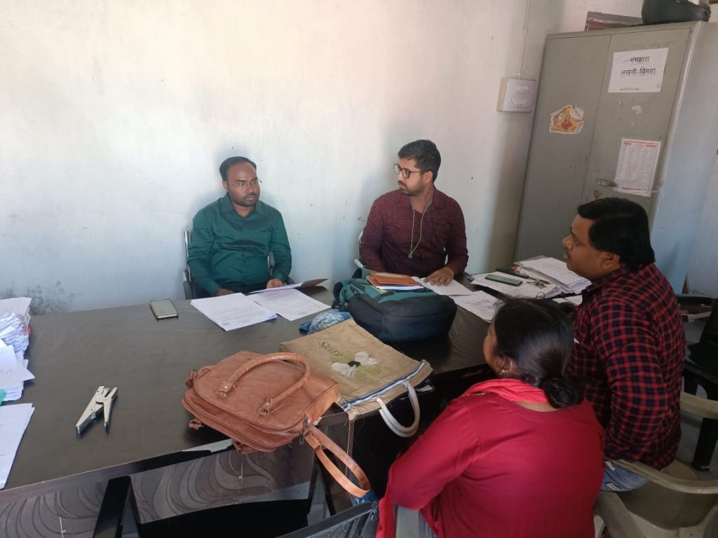 सदर अंचल कार्यालय में जमाबंदी शिविर में उमड़ी लोगों की भीड़, फुलवारीशरीफ में भटकते दिखे लोग... 2 5 Danapur Shiver