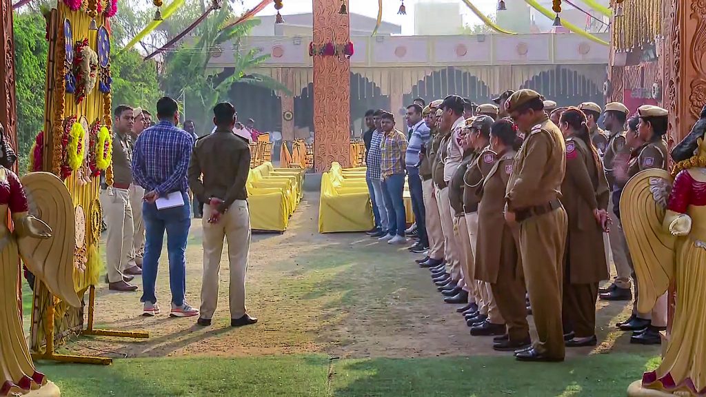 Kala Jatheri Wedding: गैंगस्टर दूल्हा, लेडी डॉन दुल्हन, हिस्ट्रीशीटर 'मैडम मिंज' से शादी के तुरंत बाद तिहाड़ पहुंचा काला जठेड़ी 3 Kala Jathedis Marriage 4