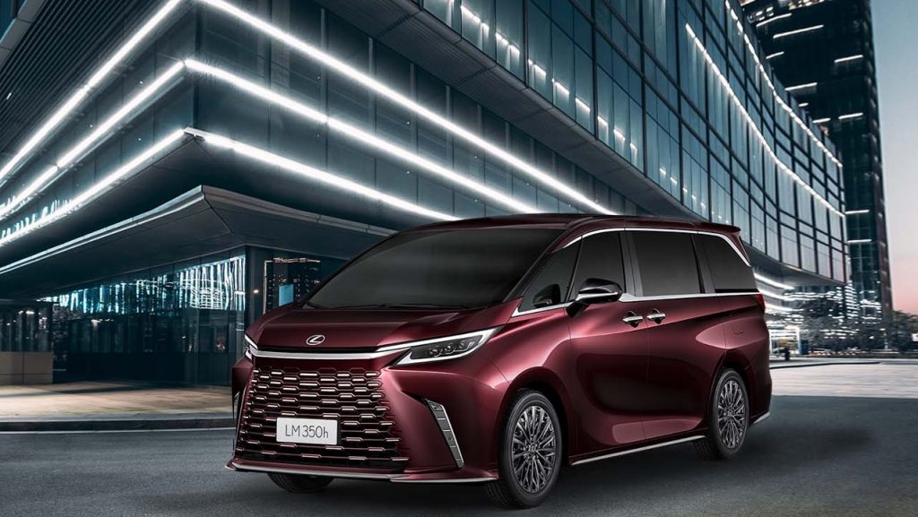 Lexus Lm 350 कार नहीं…चलती-फिरती फॉर्म हाउस है, टीवी-फ्रिज के साथ बहुत कुछ 1 Lexus Lm 350