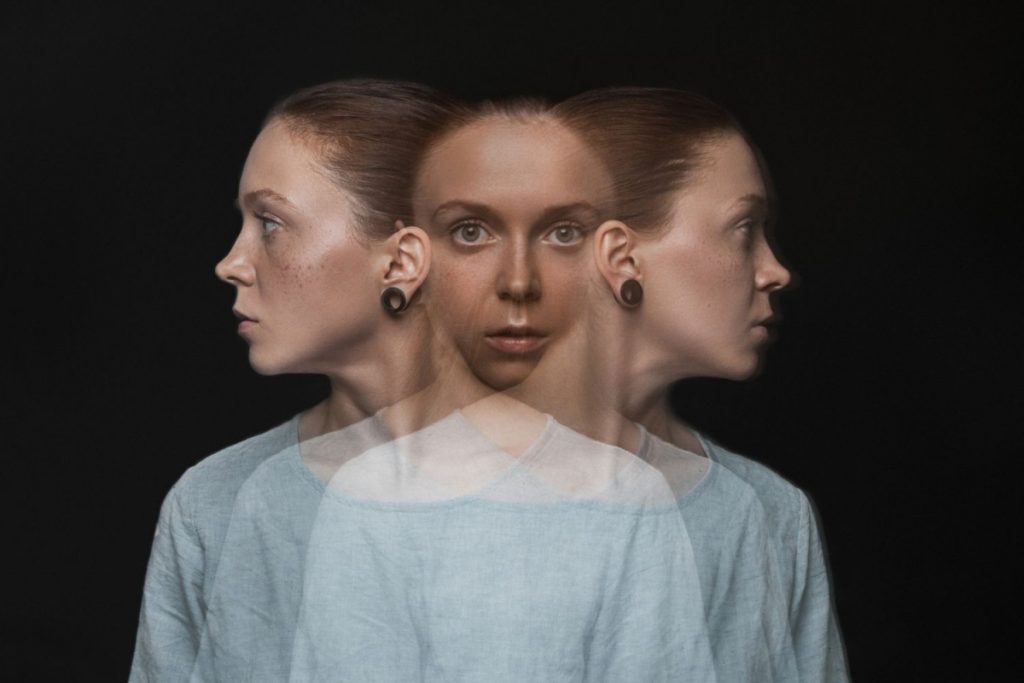 Multiple Personality Day आज, जानें इसके लक्षण और इलाज 1 Multiple Personality 1