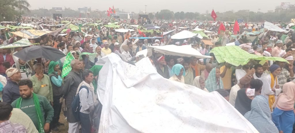 Jan Vishwas Rally: बारिश के बीच देखिए गांधी मैदान का नज़ारा, पढ़िए खरगे ने किसे कहा 'झूठों का सरदार' 1 Whatsapp Image 2024 03 03 At 15.28.41
