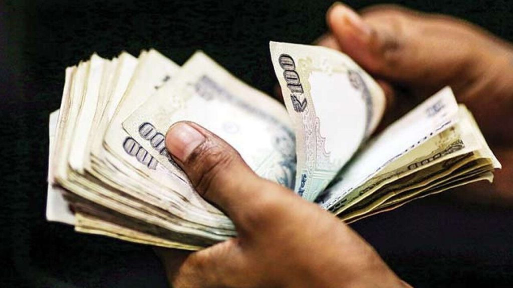 Investment Plan: घर से लेकर गाड़ी तक का सपना होगा पूरा, जानें पांच बेस्ट लॉन्ग टर्म इनवेस्टमेंट प्लान 3 C3