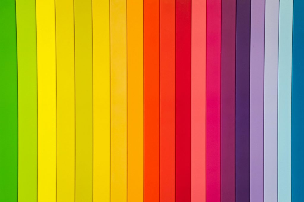Holi 2024: अनोखी है रंगों की दुनिया, नवजात को सबसे पहले दिखता है लाल रंग 4 Color Pallets