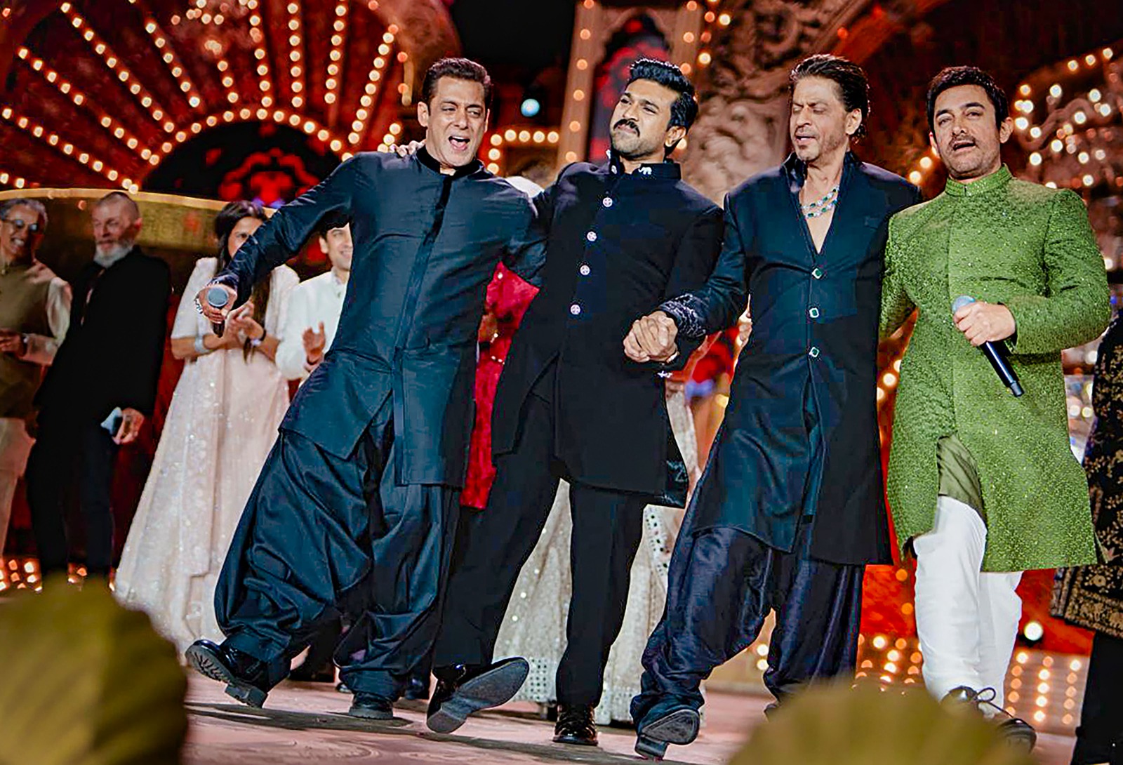 Shahrukh-Salman and Aamir danced on ‘Naatu Naatu’ in the pre-wedding function.