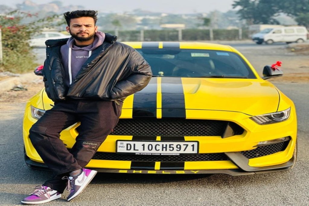 Elvish Yadav के पिता ने कर दिया बेटे का सिस्टम हैंग, बोले- महंगी गाड़ियां और अपार्टमेंट… 4 Elvish Yadav 3 6