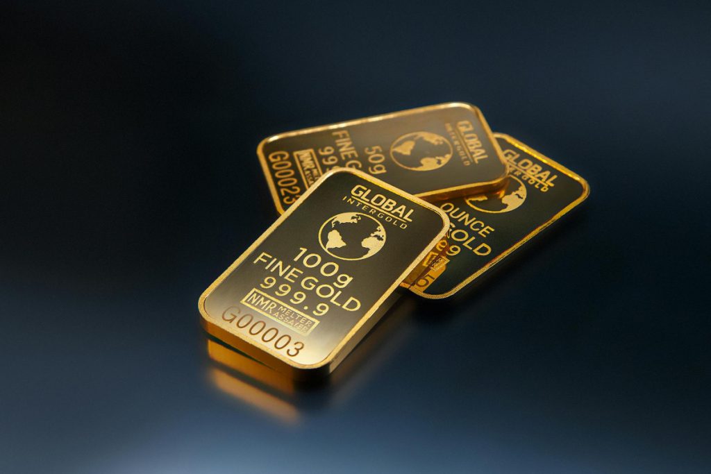 भारत से सस्ती हैं दुबई में ये चीजें, लिस्ट देखकर चौंक जाएंगे आप 3 Gold 1
