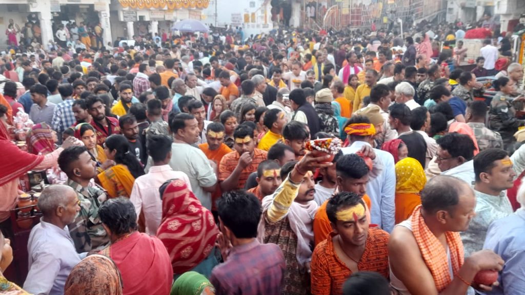 महाशिवरात्रि पर सज-धजकर तैयार बाबानगरी, देवघर में चारों ओर गूंज रहा नम: शिवाय ऊं नम: शिवाय 1 Maha Shivratri In Deoghar