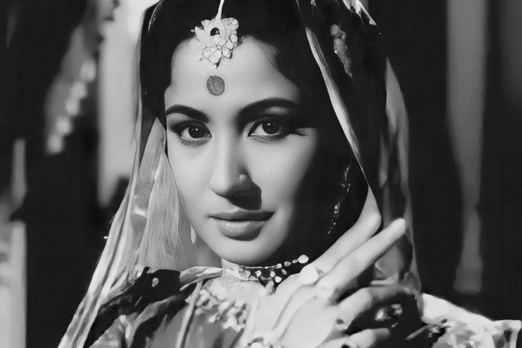 Padmaavat से लेकर Razia Sultan तक, असली महारानियों पर बनी ये फिल्में देती हैं संघर्ष की सीख 4 Noorjahan Free Film