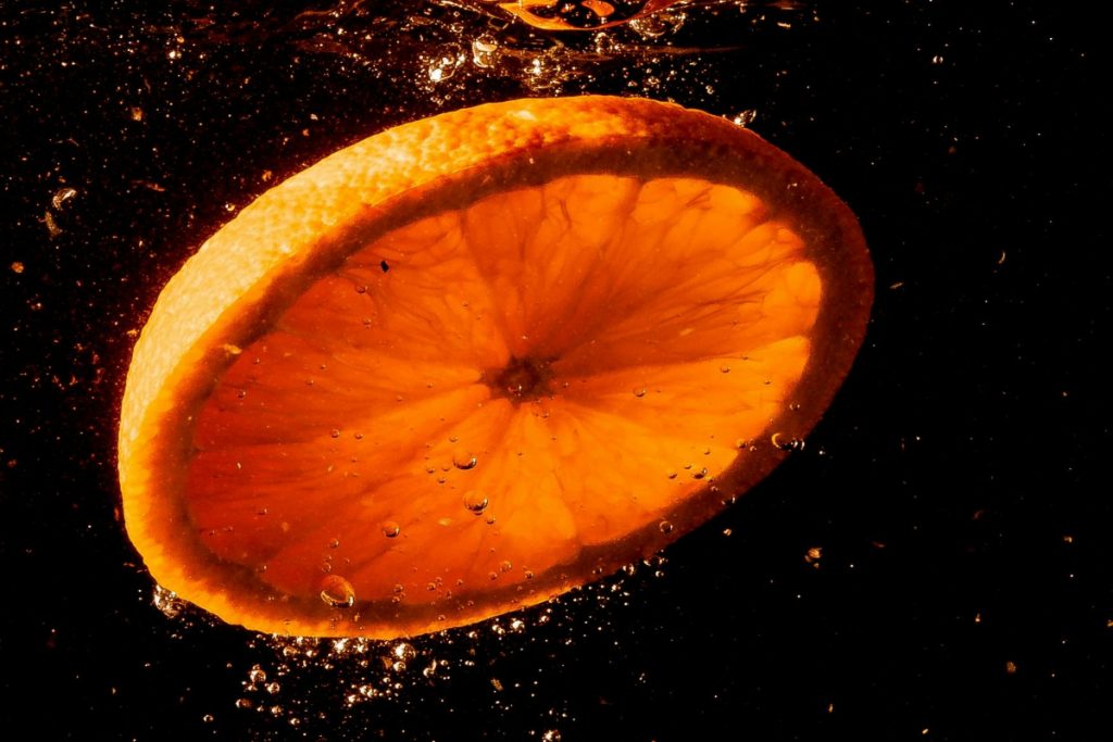 Holi 2024: अनोखी है रंगों की दुनिया, नवजात को सबसे पहले दिखता है लाल रंग 7 Orange 19