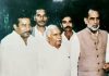 पूर्व प्रधानमंत्री चंद्रशेखर के साथ स्व पं राजमंगल मिश्र