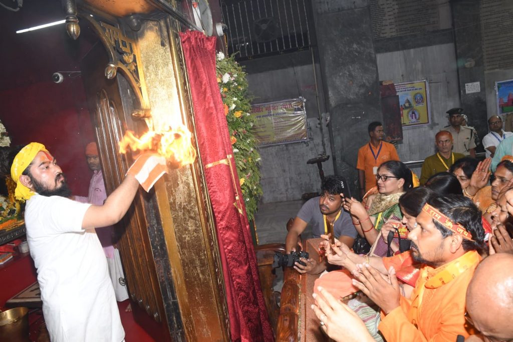 Photo: Patna में Ram Navami का उत्सव, रात से ही लगने लगे जयश्री राम के जयकारे 1 3Ac96C3C 39Ba 41C6 Bd60 30A313456C94