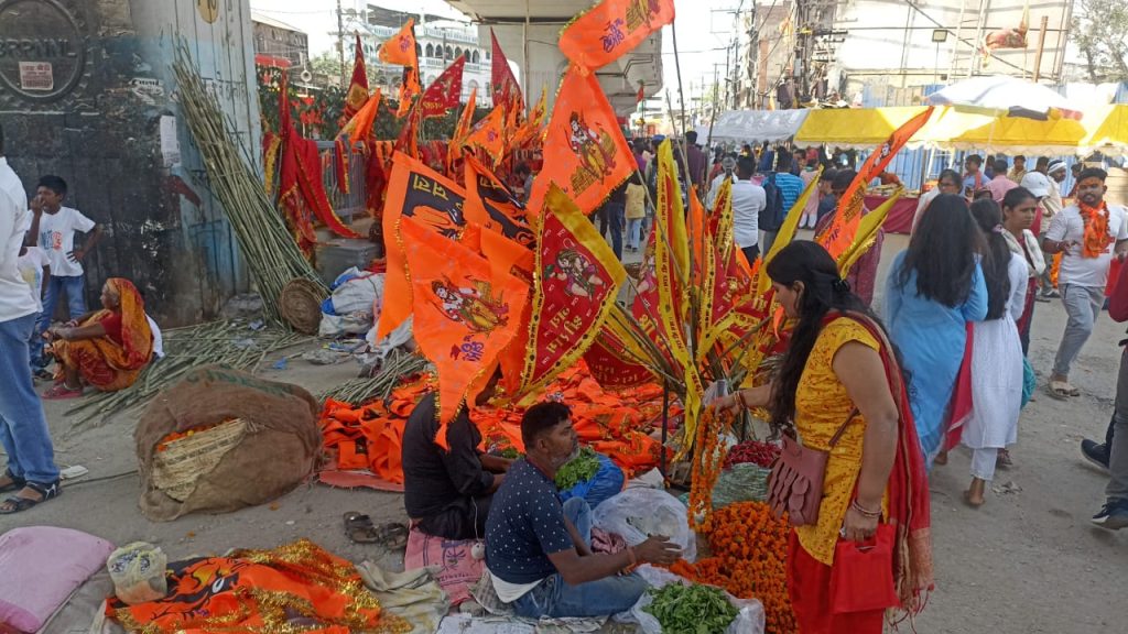 Photo: Patna में Ram Navami का उत्सव, रात से ही लगने लगे जयश्री राम के जयकारे 3 9324A772 E25C 49A6 A981 7110225C718E