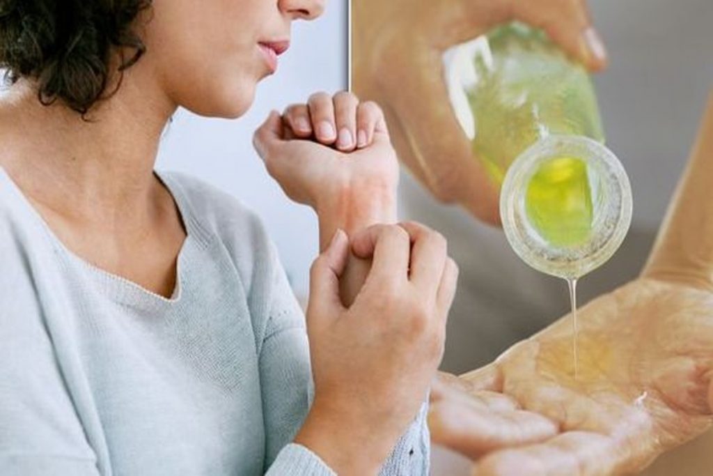 Health Tips: एलोवेरा का सेवन कर दूर करें ये गंभीर बीमारियां 4 Eczema Aloe Vera