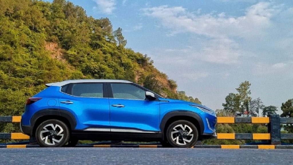 किलर लुक में नेक्सन का टेंशन बढ़ा रही Nissan की ये मिनी फॉर्च्यूनर 4 Nissan Magnite Mini Fortuner 5