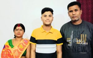 dhanbad student mohit kumar das jharkhand state topper