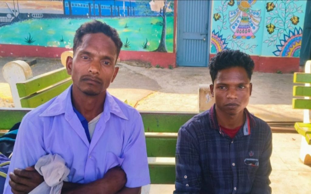 Human Trafficking Jharkhand: 2 नाबालिग बच्चियों को दिल्ली ले जा रहे 2 दलाल हिरासत में 1 Human Trafficking In Jharkhand 1