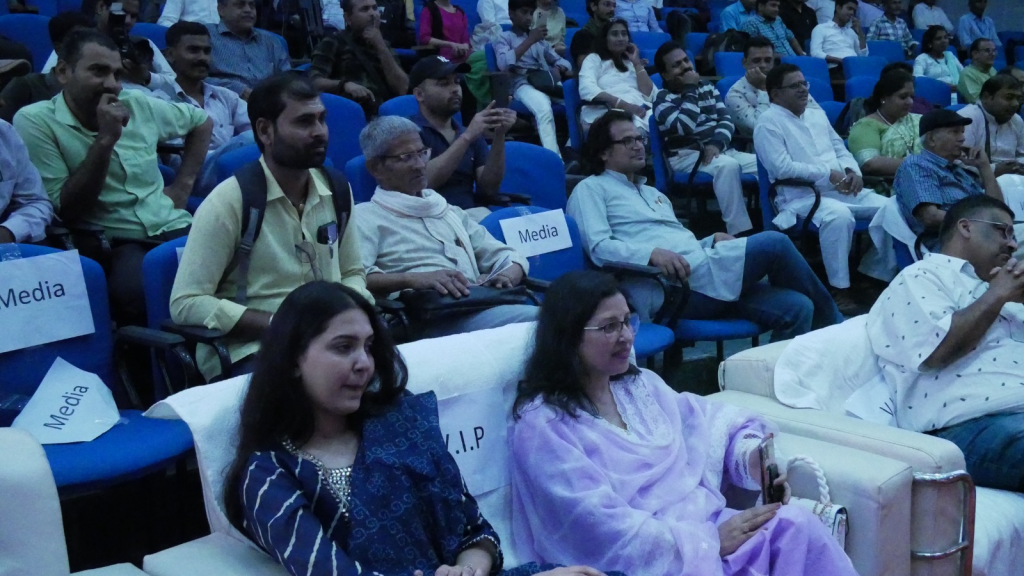 Art &Amp; Culture:पद्मश्री मालिनी अवस्थी के 'सुर यामिनी' मे गोते लगाता रहा पूरा शहर 2 Image 60
