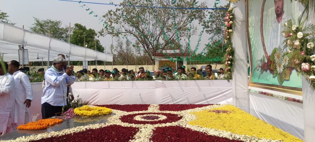 Photos: टाइगर जगरनाथ महतो को पहली पुण्यतिथि पर झारखंड ने ऐसे किया याद, सीएम चंपाई सोरेन, कल्पना सोरेन ने दी श्रद्धांजलि 9 Jagarnath Mahto Death Anniversary News Champai Soren