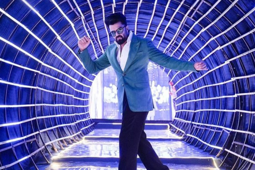 मनीष पॉल ने खरीदी चमचमाती कार, आप भी जानें इस लग्जरी सवारी की प्राइस 5 Manish Paul 1