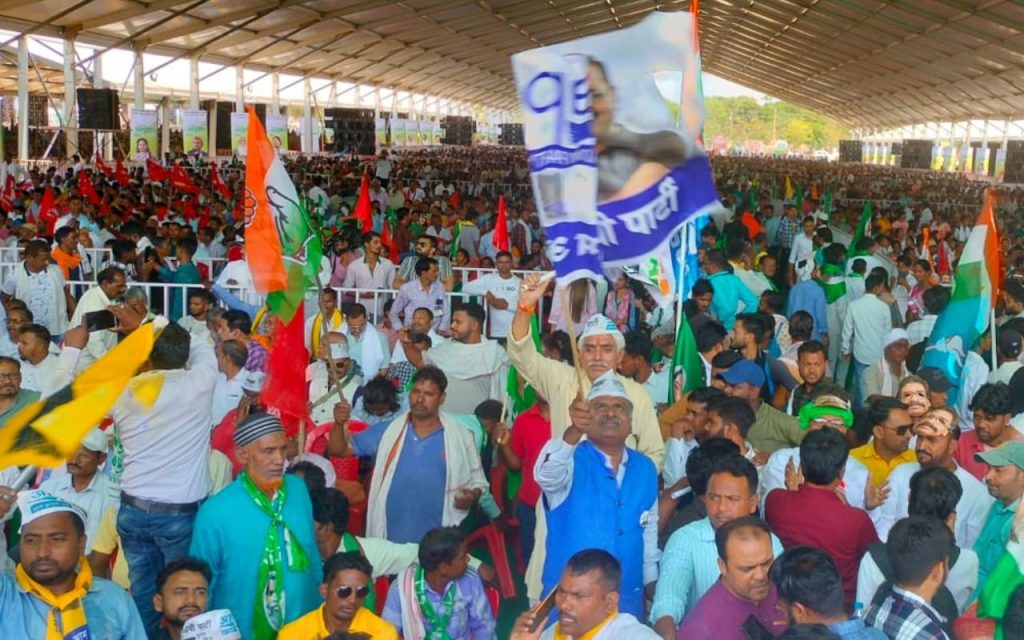 उलगुलान न्याय महारैली से पहले बीमार पड़े राहुल गांधी, नहीं आए रांची, भीषण गर्मी में इंतजार करते रहे लोग 2 Ulgulan Nyay Rally Ranchi 2